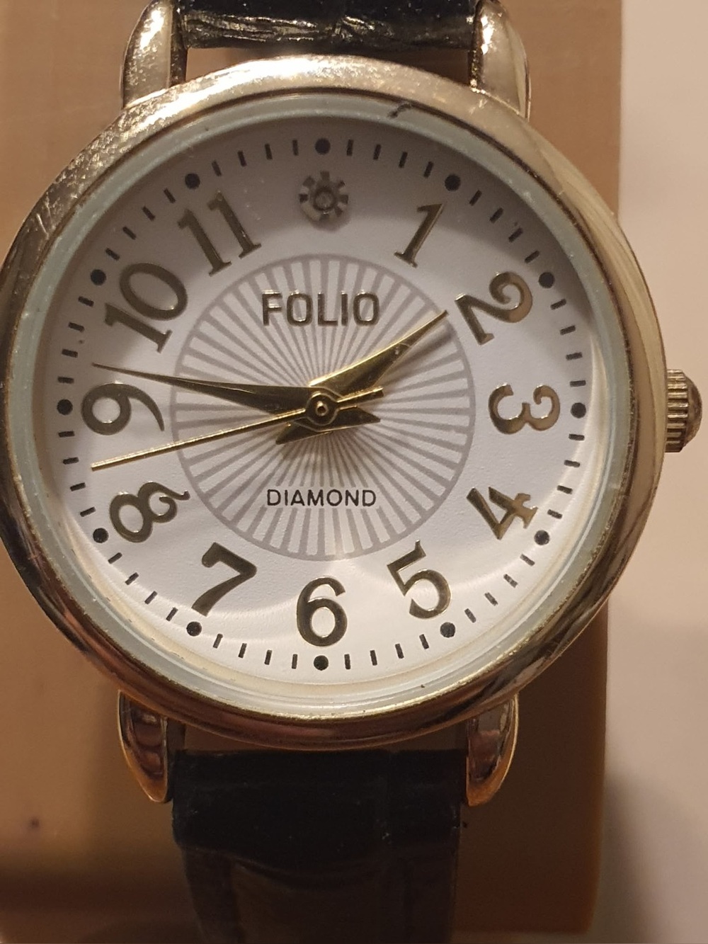 🦋10/$20🦋 Folio Goldtone/White Diamond Leather Women's Watch